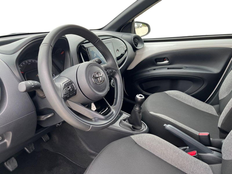 Toyota Aygo X usata a Ragusa (7)