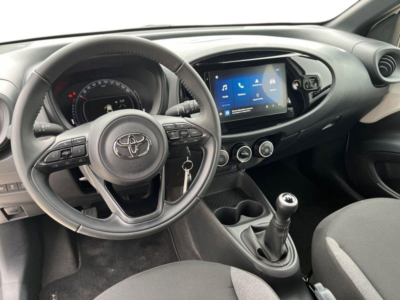 Toyota Aygo X usata a Ragusa (8)