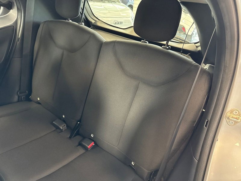 Toyota Aygo X usata a Prato (15)