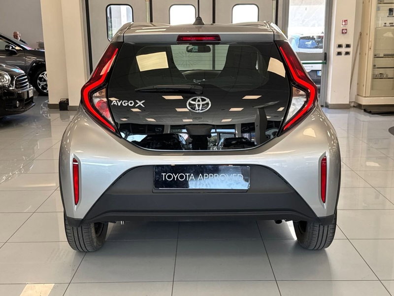 Toyota Aygo X usata a Prato (7)