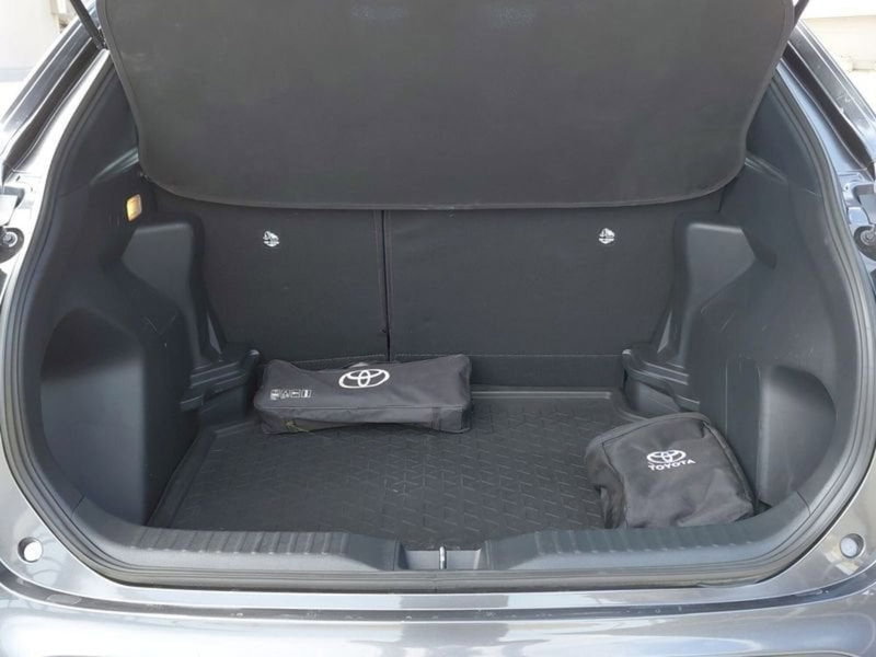 Toyota Yaris Cross usata a Cagliari (7)