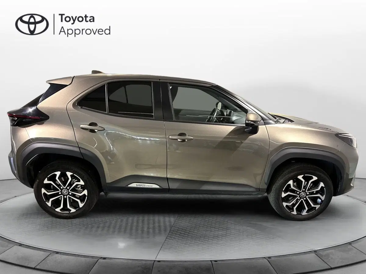 Toyota Yaris Cross usata a Milano (14)