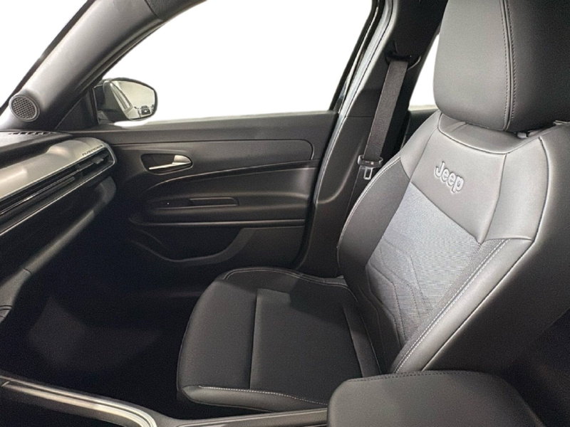 Jeep Avenger nuova a Agrigento (17)