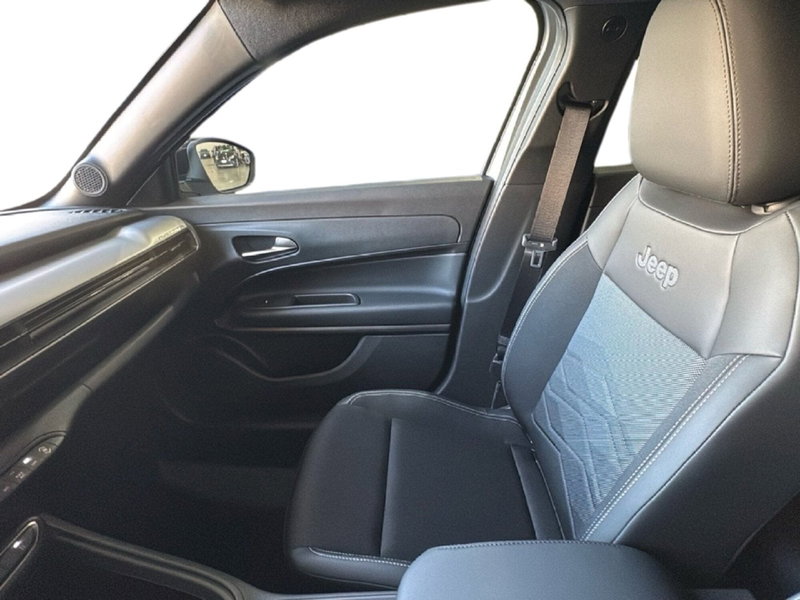 Jeep Avenger nuova a Agrigento (17)