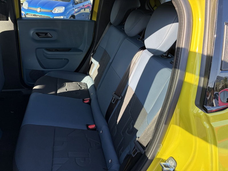 Fiat Grande Panda nuova a La Spezia (10)