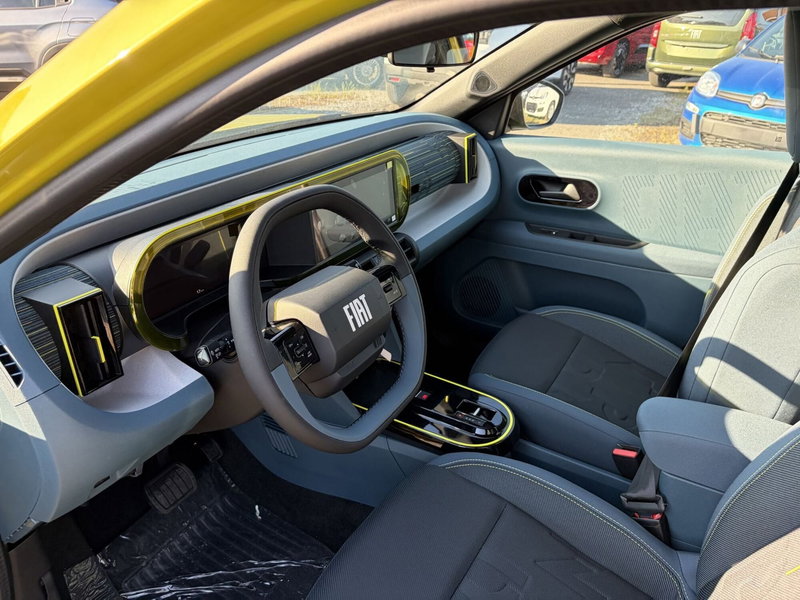 Fiat Grande Panda nuova a La Spezia (12)