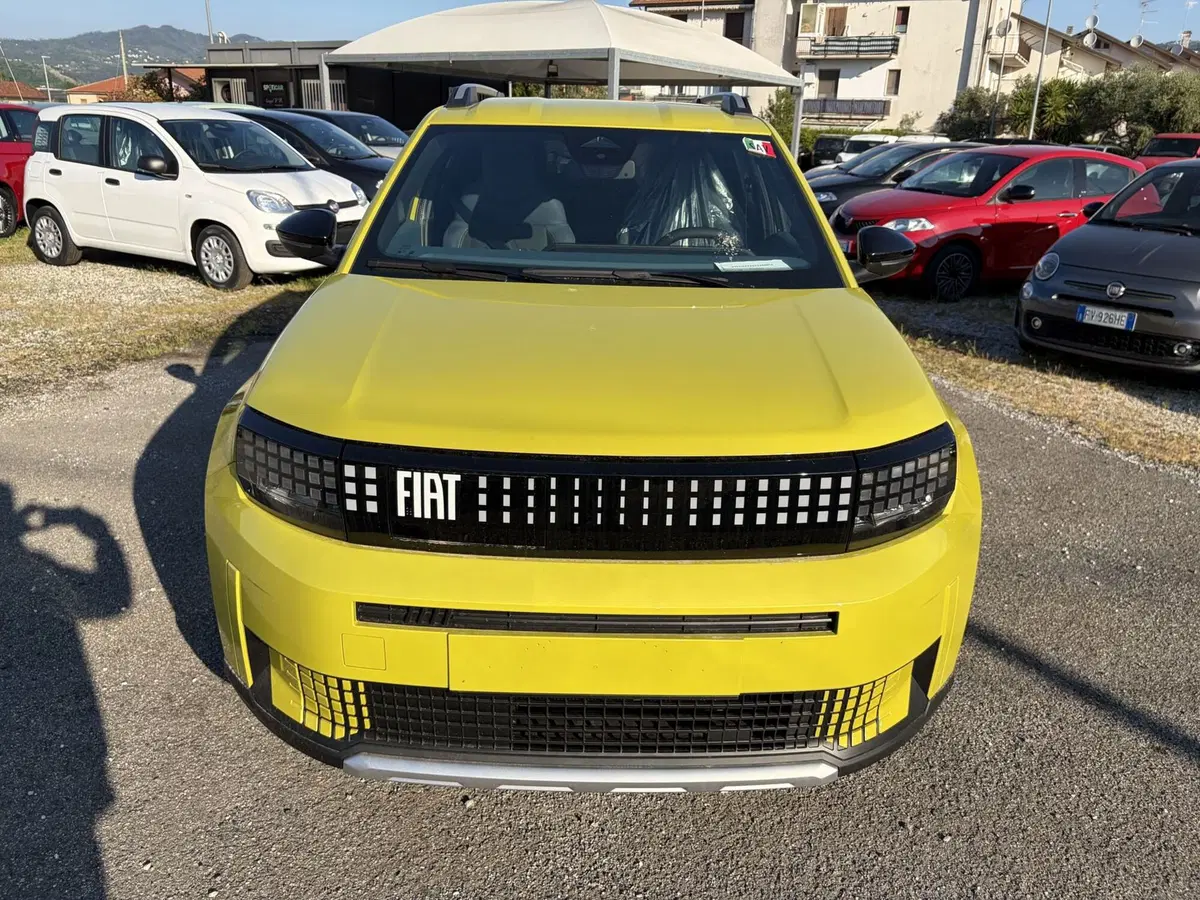 Fiat Grande Panda nuova a La Spezia (2)
