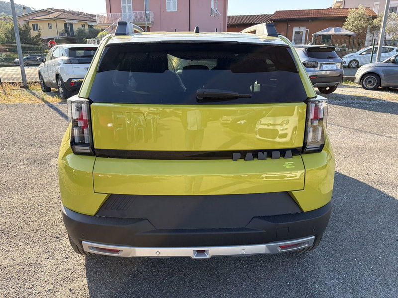 Fiat Grande Panda nuova a La Spezia (6)