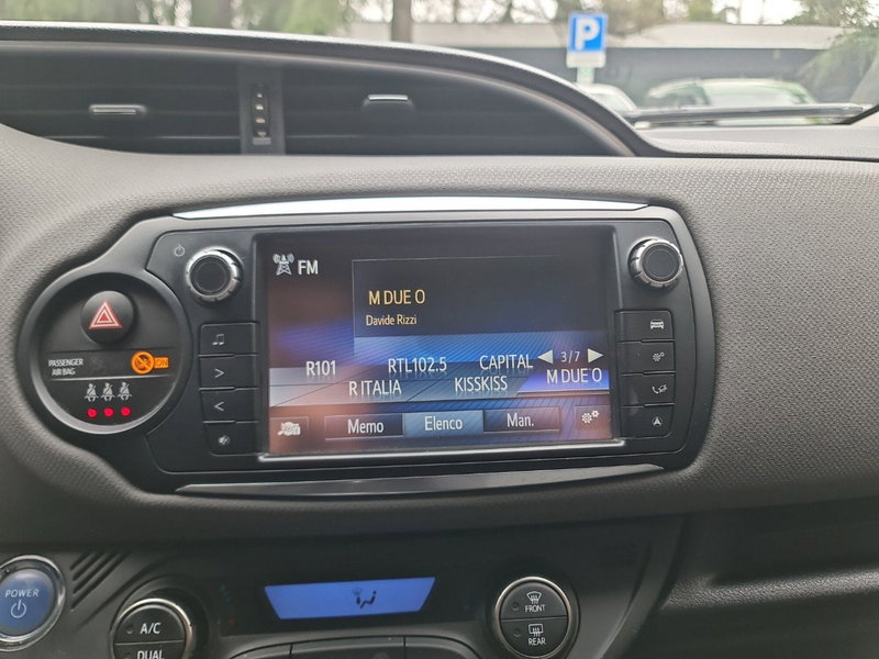 Toyota Yaris usata a Bologna (12)