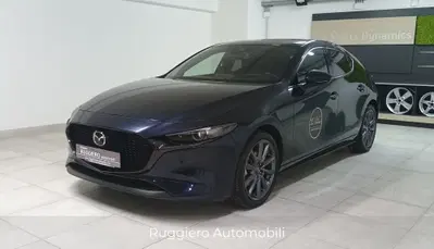 Mazda Mazda3 Hatchback 2.0L e-Skyactiv-G 150 CV M Hybrid Executive del 2023 usata a Catanzaro