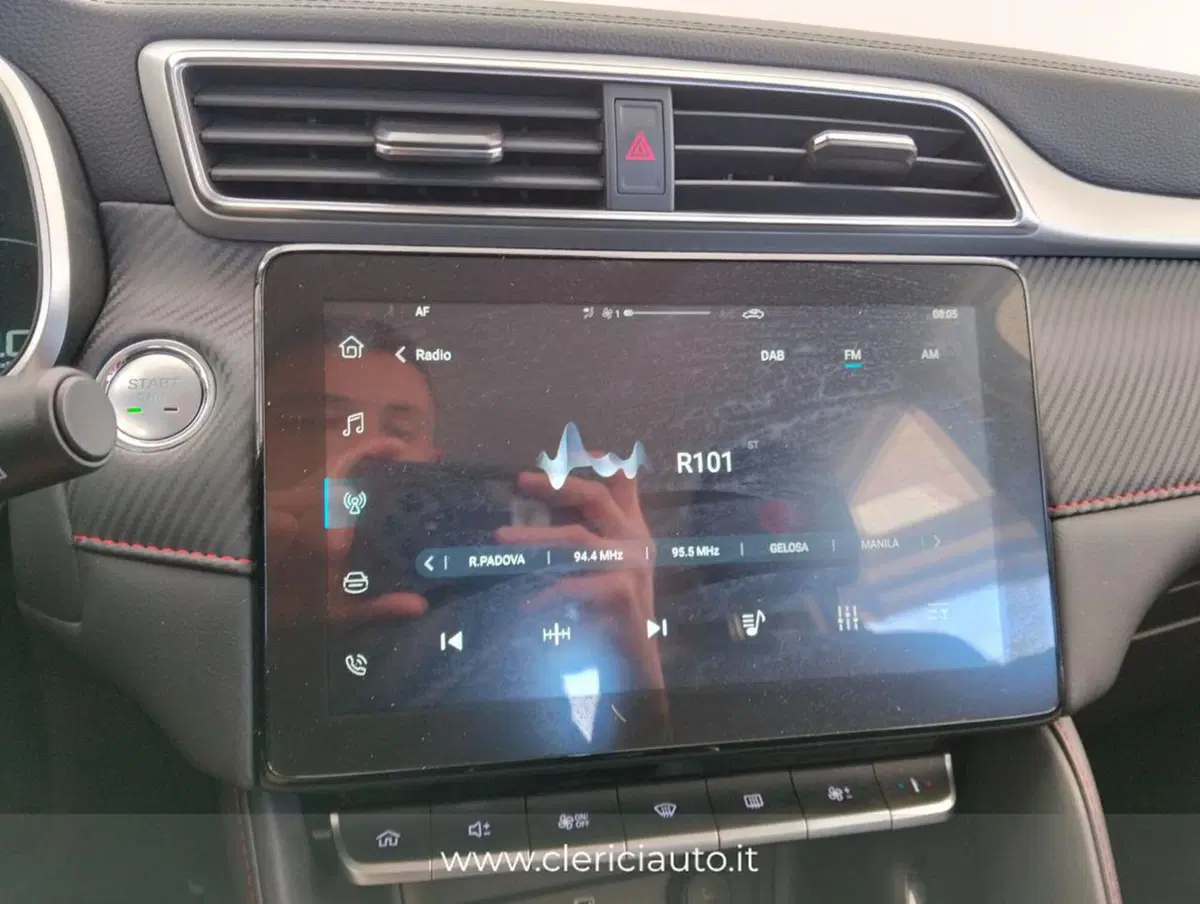 Mg ZS (2021-->) usata a Como (14)