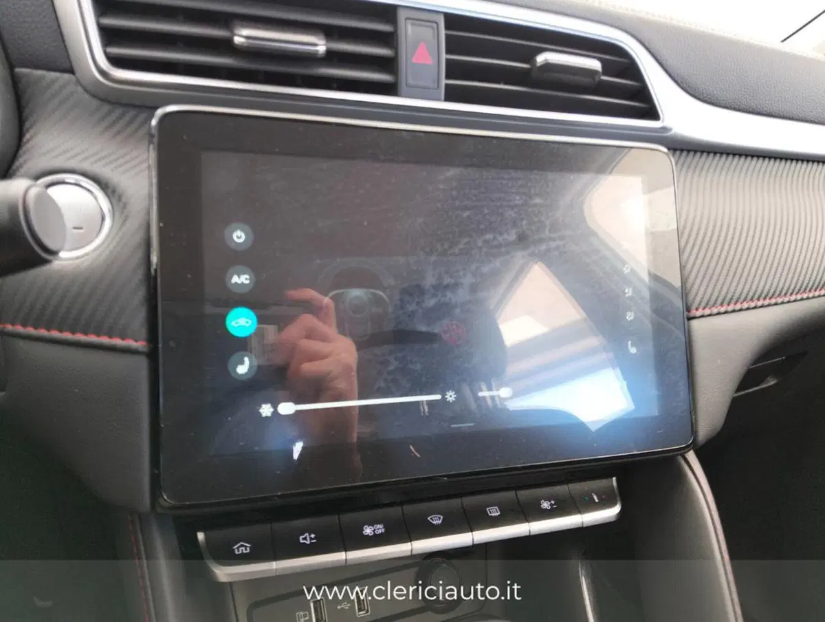 Mg ZS (2021-->) usata a Como (17)