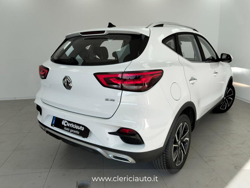 Mg ZS (2021-->) usata a Como (2)