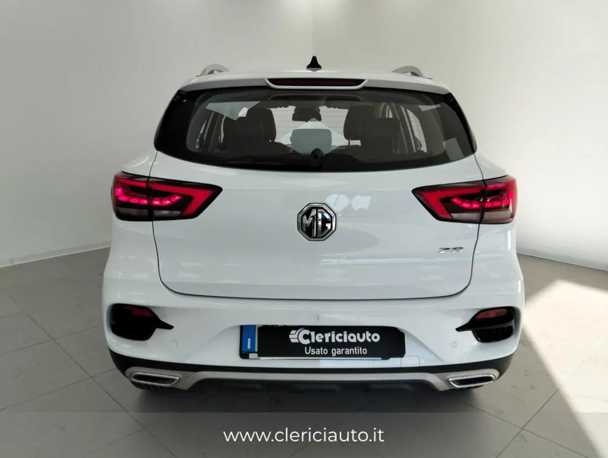 Mg ZS (2021-->) usata a Como (7)