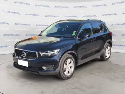 Volvo XC40 T2 automatico Core del 2022 usata a Como