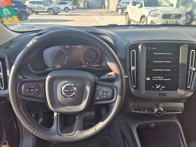 Volvo XC40 usata a Como (10)