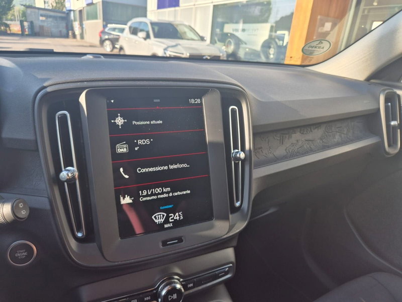 Volvo XC40 usata a Como (15)