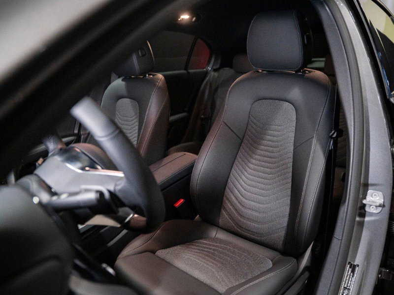 Mercedes-Benz Classe A nuova a Ancona (10)