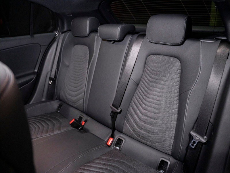 Mercedes-Benz Classe A nuova a Ancona (11)