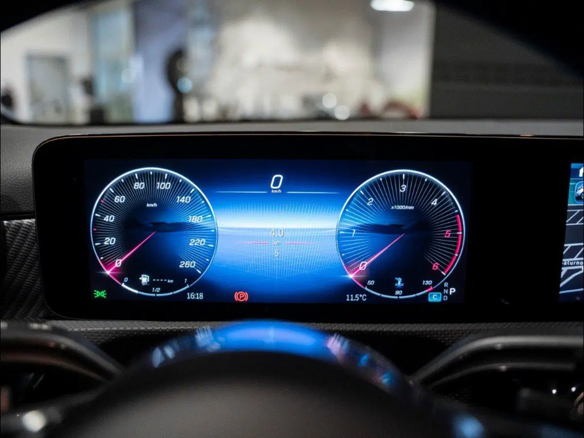 Mercedes-Benz Classe A nuova a Ancona (13)