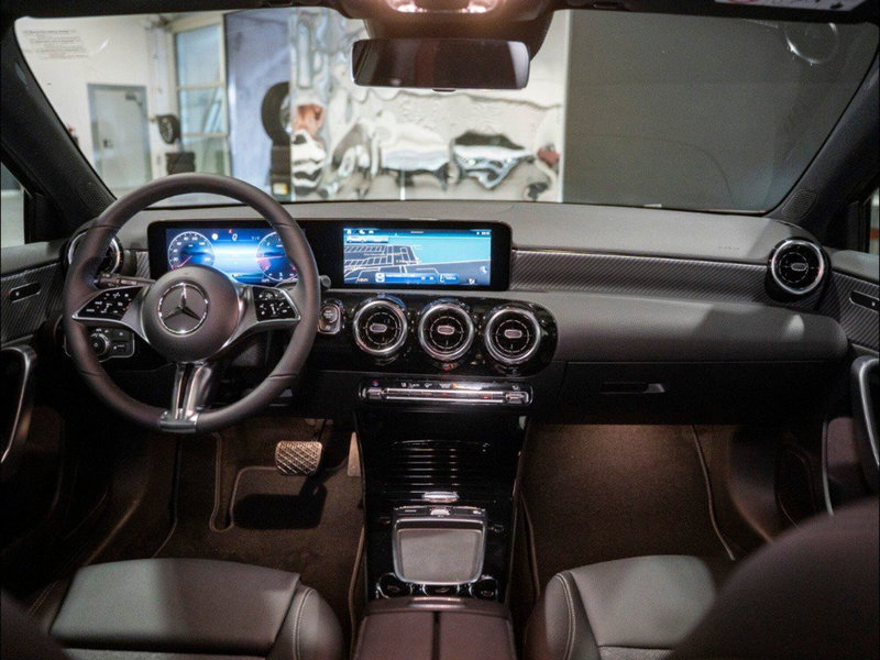 Mercedes-Benz Classe A nuova a Ancona (15)