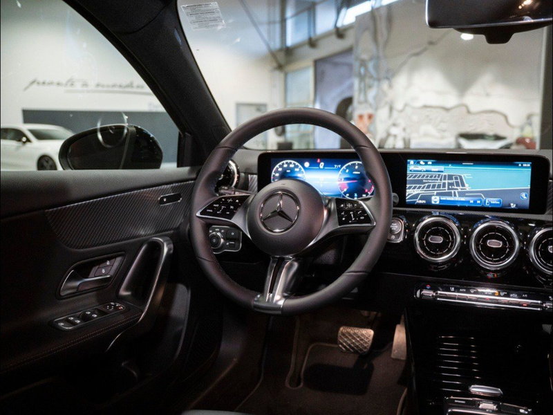 Mercedes-Benz Classe A nuova a Ancona (16)
