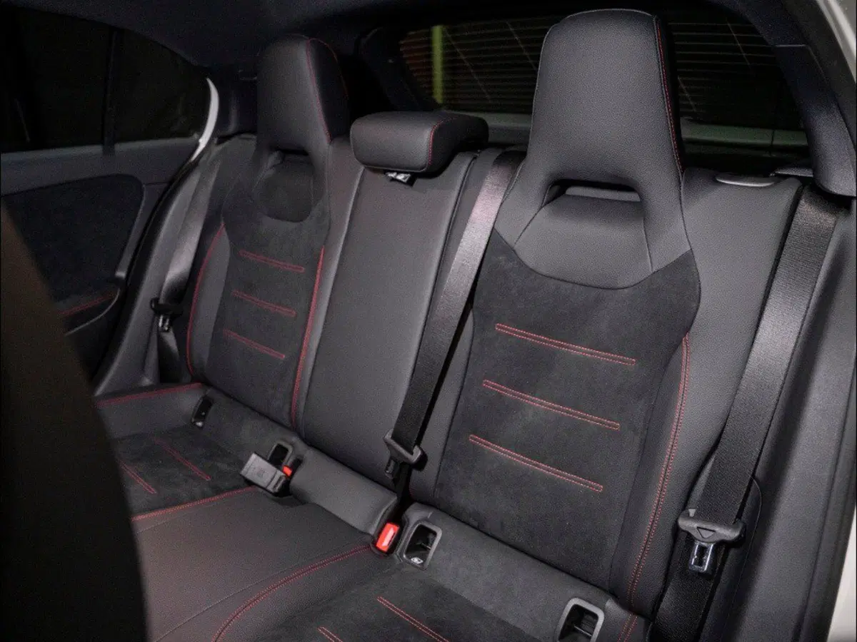 Mercedes-Benz Classe A Sedan nuova a Ancona (11)