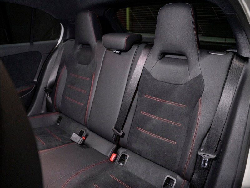 Mercedes-Benz Classe A Sedan nuova a Ancona (11)