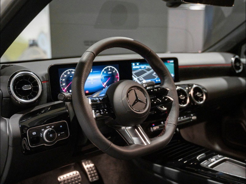 Mercedes-Benz Classe A Sedan nuova a Ancona (12)