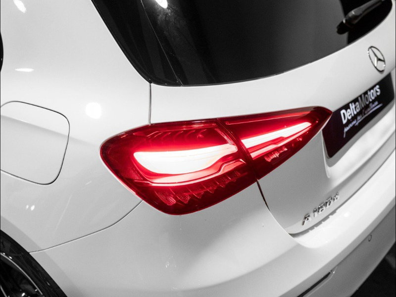 Mercedes-Benz Classe A Sedan nuova a Ancona (8)