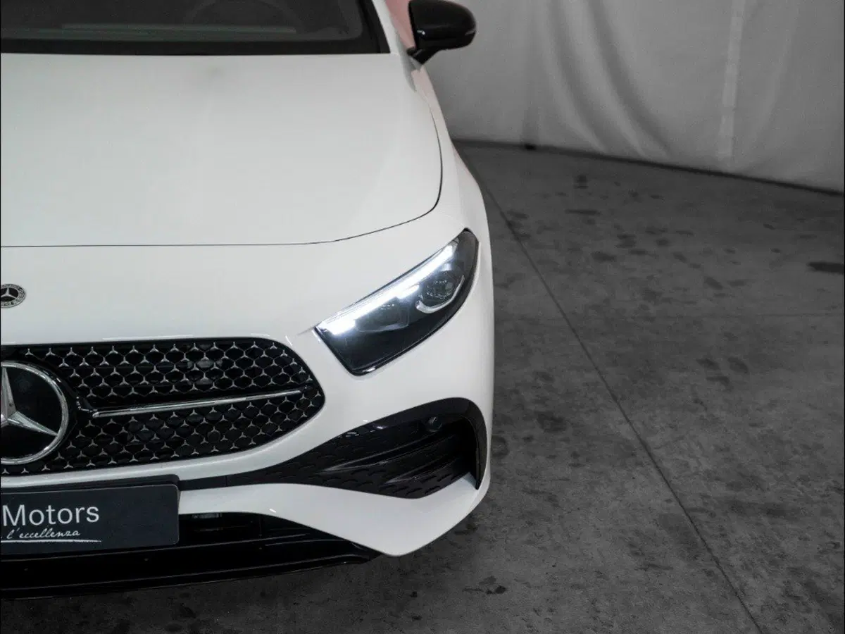 Mercedes-Benz Classe A Sedan nuova a Macerata (6)