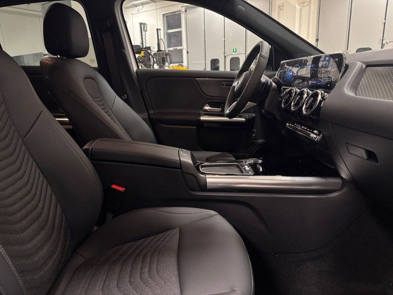 Mercedes-Benz GLA SUV nuova a Ancona (14)