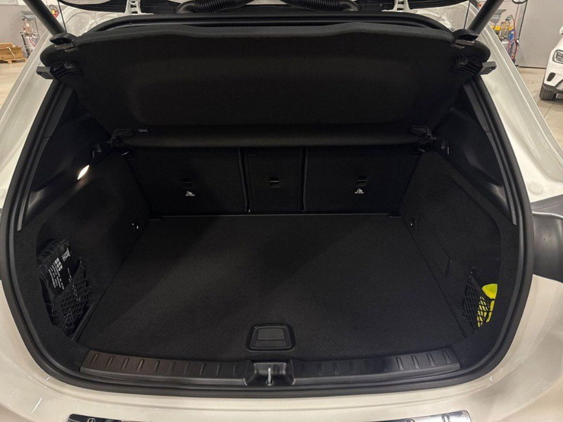 Mercedes-Benz GLA SUV nuova a Ancona (7)