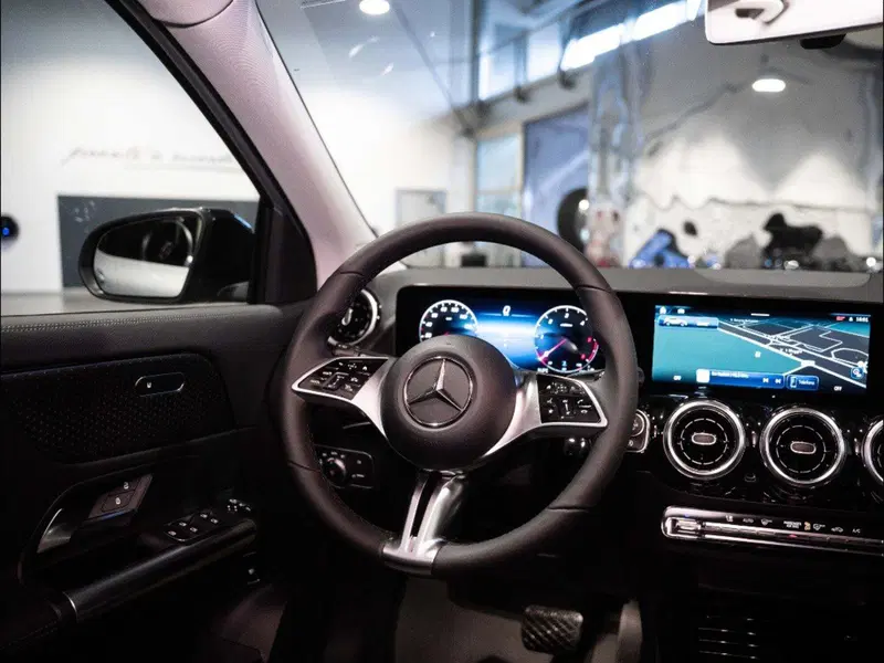 Mercedes-Benz GLA SUV nuova a Ancona (16)
