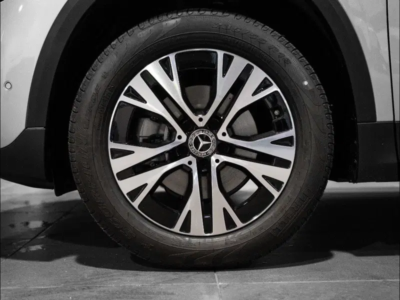 Mercedes-Benz GLA SUV nuova a Ancona (7)