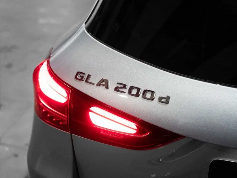 Mercedes-Benz GLA SUV nuova a Ancona (9)
