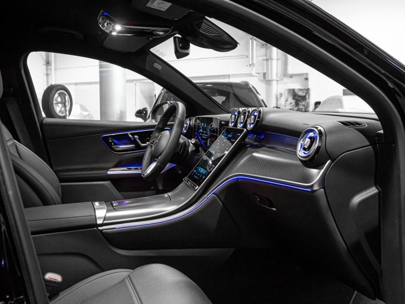 Mercedes-Benz GLC nuova a Ancona (17)