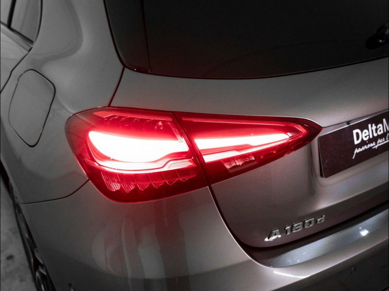 Mercedes-Benz Classe A Sedan nuova a Macerata (8)