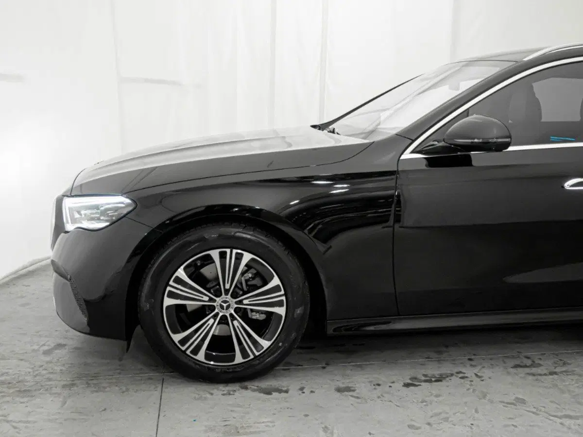 Mercedes-Benz Classe E Station Wagon nuova a Ancona (4)