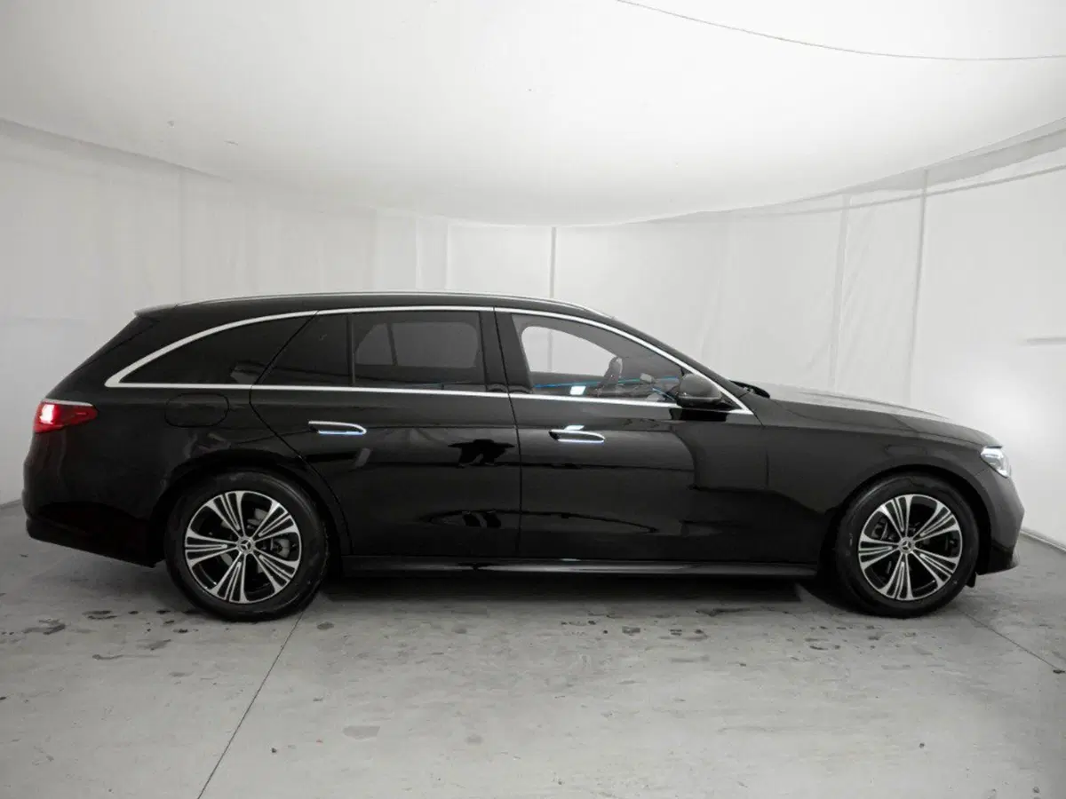 Mercedes-Benz Classe E Station Wagon nuova a Ancona (9)