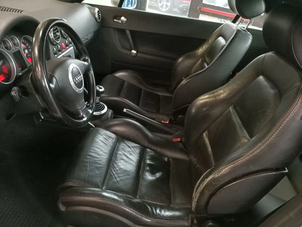 Audi TT Coupé usata a Torino (10)