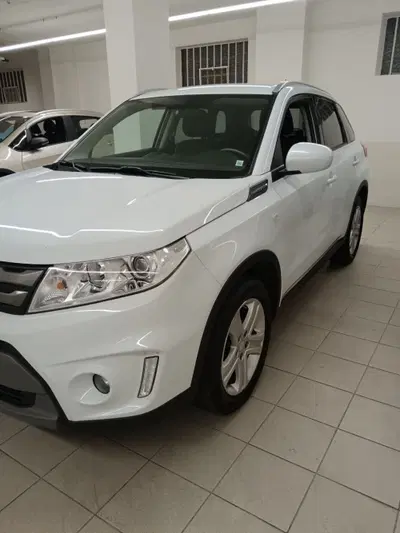 Suzuki Vitara 1.6 VVT V-Top del 2018 usata a Moncalieri
