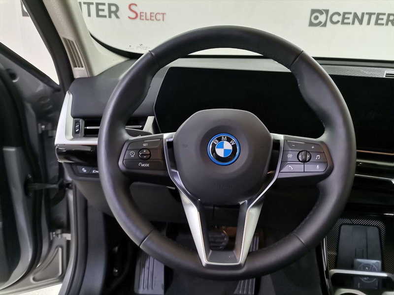 BMW iX1 nuova a Salerno (8)