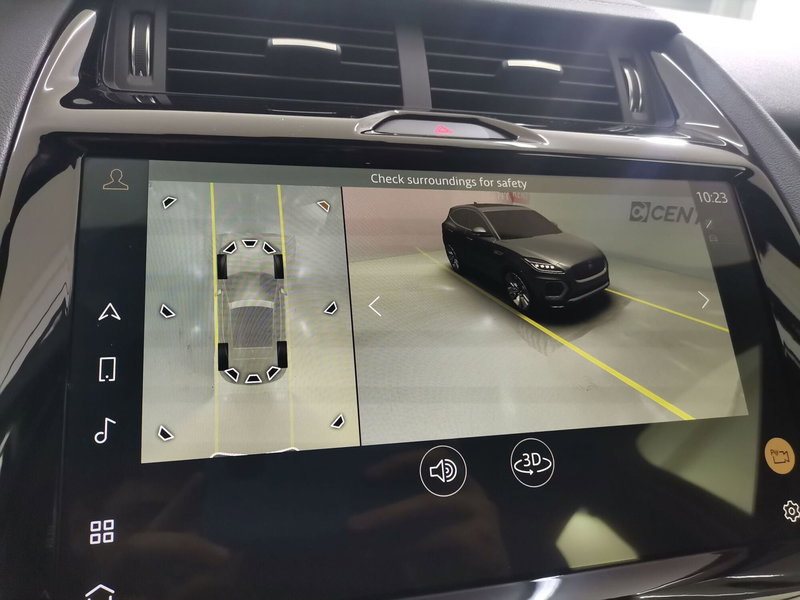 Jaguar E-Pace usata a Salerno (13)