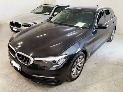 BMW Serie 5 Touring 520d aut.  Sport del 2019 usata a Montecorvino Pugliano