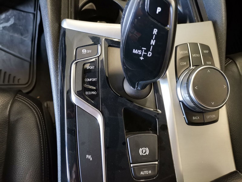 BMW Serie 5 Touring usata a Salerno (11)