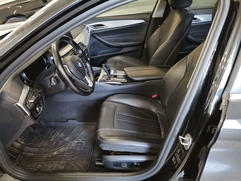 BMW Serie 5 Touring usata a Salerno (8)