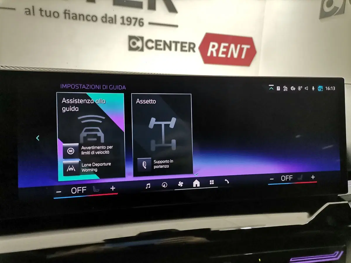 BMW Serie 5 nuova a Salerno (15)