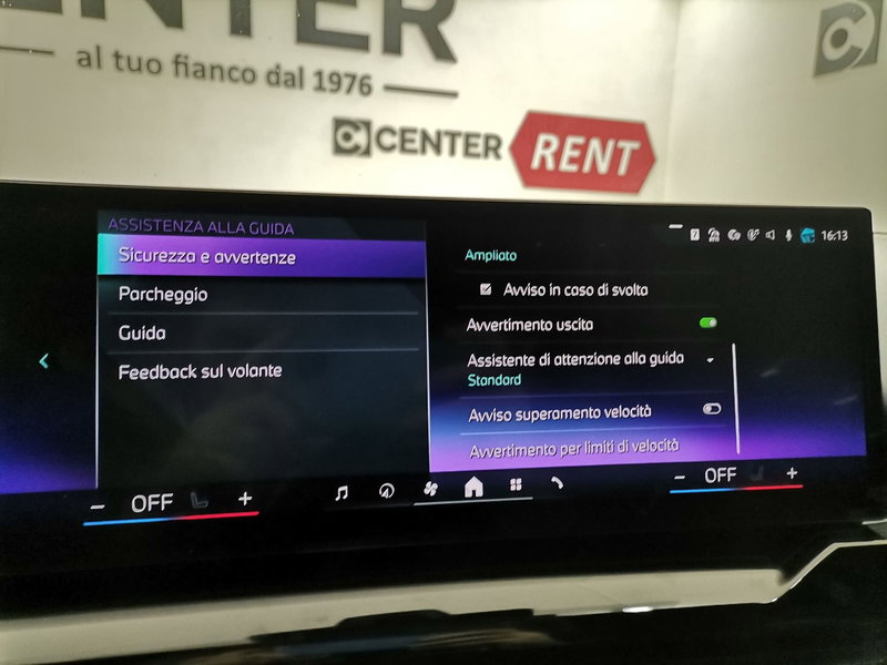 BMW Serie 5 nuova a Salerno (17)