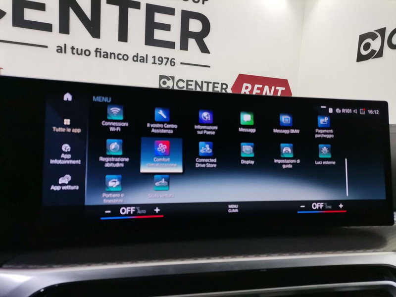 BMW i4 usata a Salerno (20)